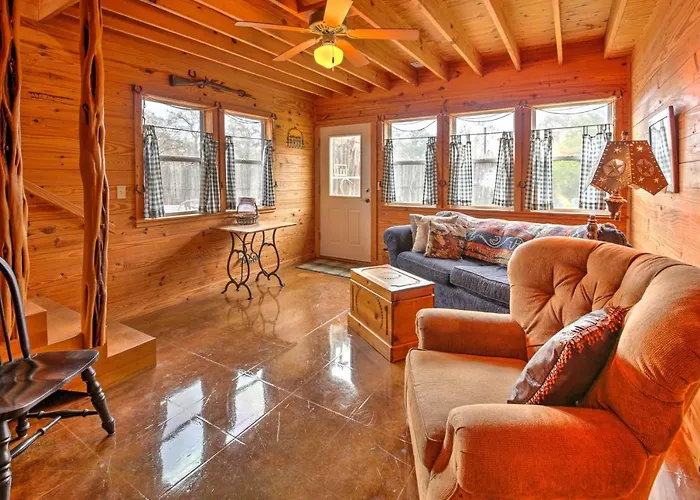 Ark Bunkhouse Fredericksburg Hideaway With Hot Tub