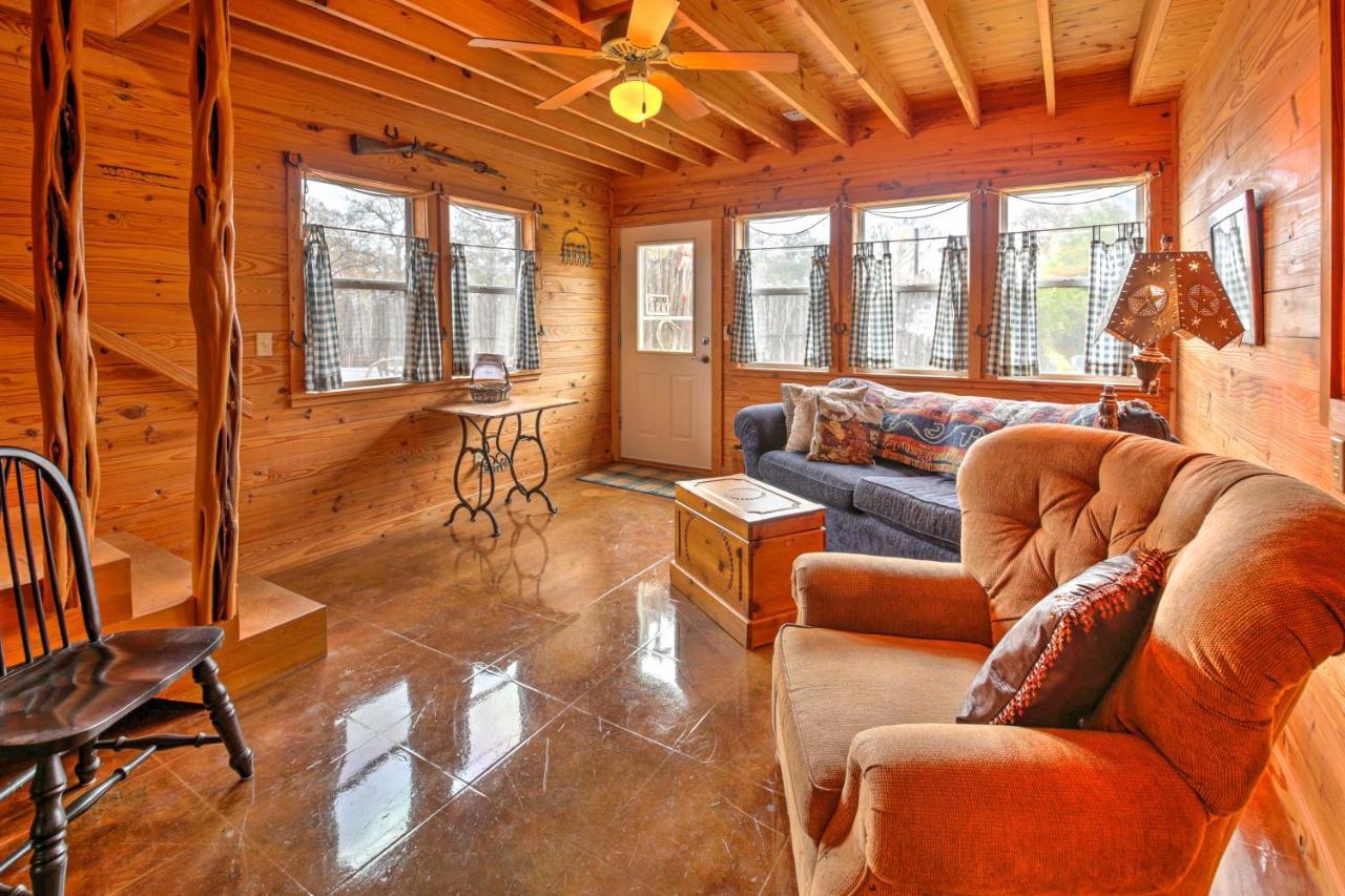 Ark Bunkhouse Hideaway With Hot Tub Holiday home